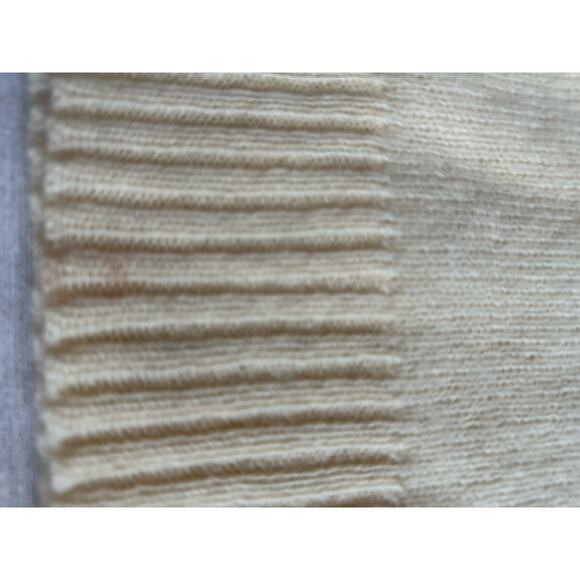 Vintage Lands End Sweater Women’s Sz S,M 100% Pure Wool Yellow monogram EKM - Picture 11 of 13